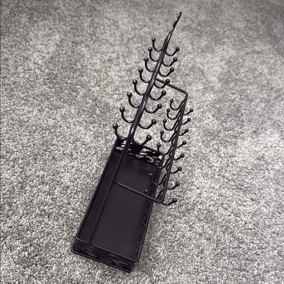 Black Metal Jewelry Organizer Stand - Picture 5 of 5